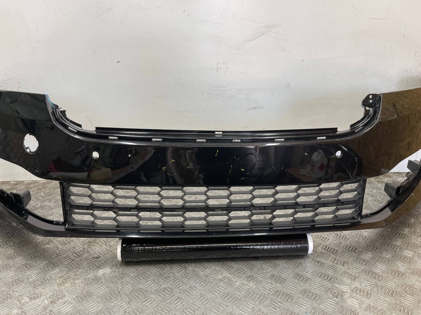 front bumper front SKODA SUPERB 3 III 3V LIFT 19- 6 X PDC washers