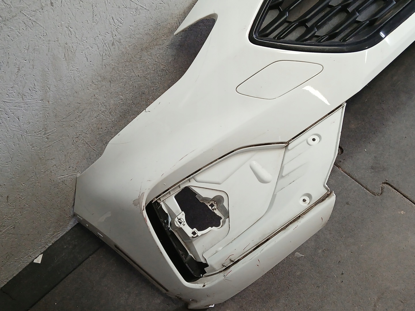 nárazník předek FORD FOCUS MK4 ACTIVE