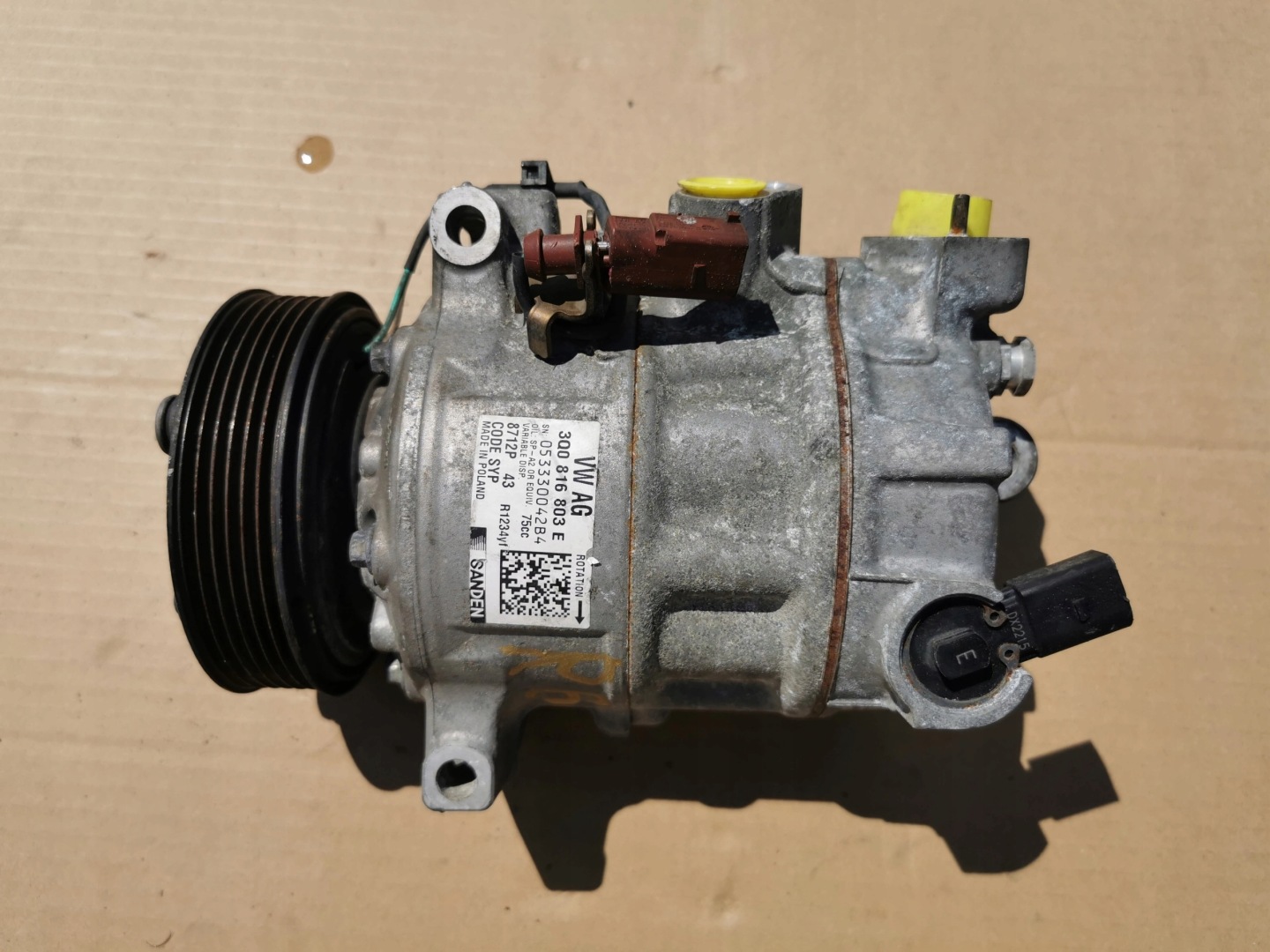 VW T-ROC 1.0 3Q0816803E compressor; of the air conditioning compressor