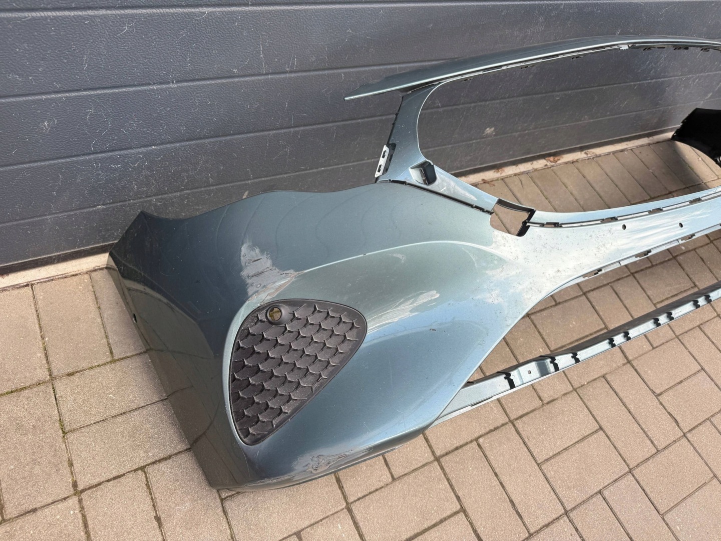 Mercedes E 214 23- bumper front front