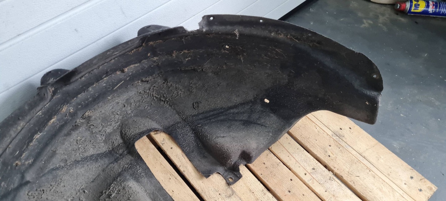 Q5 8R LIFT mudguard MATERIAL left left rear part MATERIAL 8R0810171C
