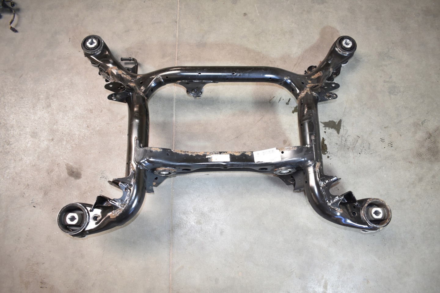 IDEALNY subframe rear part rear VW TOUAREG III 1