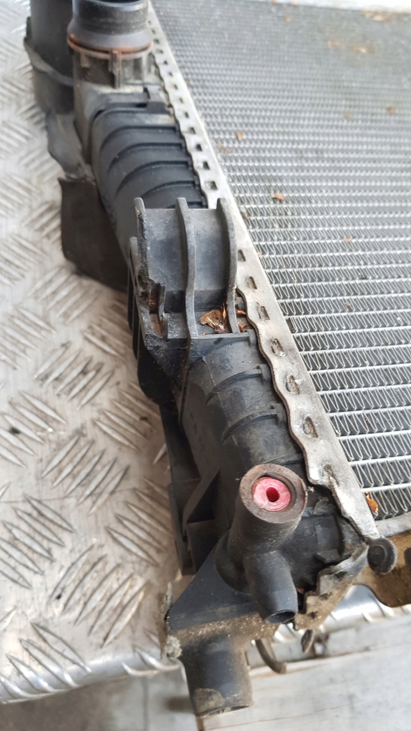 MERCEDES W220 water cooler A2205000903
