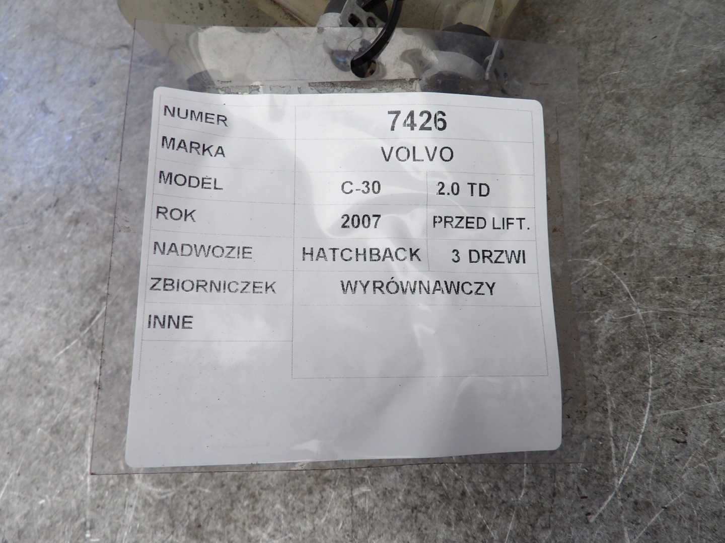 Volvo C30 water tank