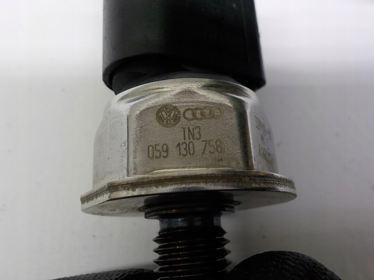 AUDI A6 C6 3.0 TDI originale sensore pressione carburante 059130758E