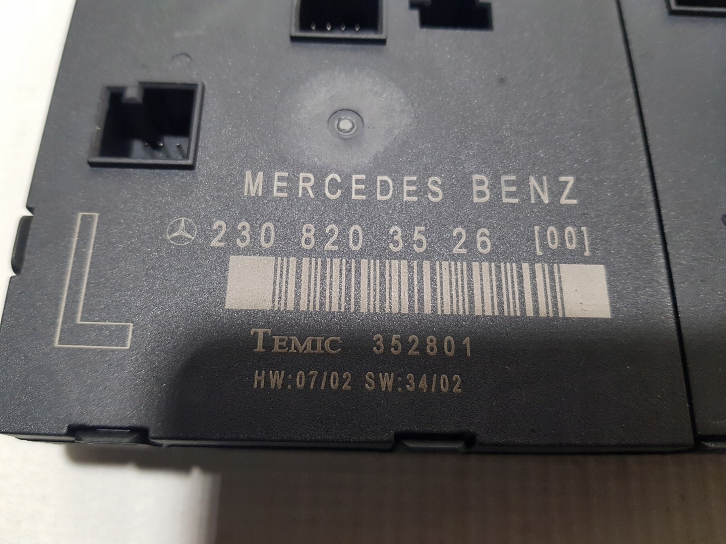 MERCEDES SL R230 W230 module door left 2308203526