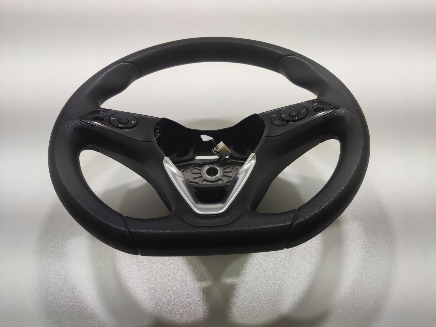 lenkrad MULTIFUNKCJA STEROWNIE OPEL COMBO E 2018-2023 YQ001180YX