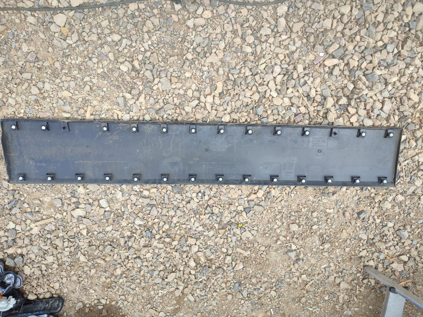 moulding cap side door left 7C0853517A VW CRAFTER II MAN TGE