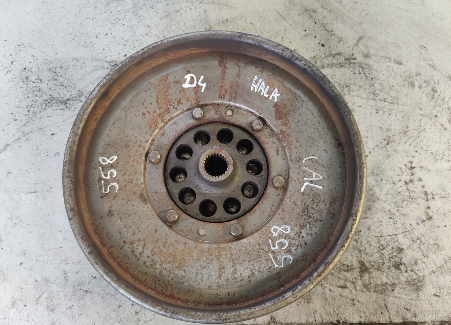 AUDI 3.2FSI CAL wheel flywheel 0AW105317K