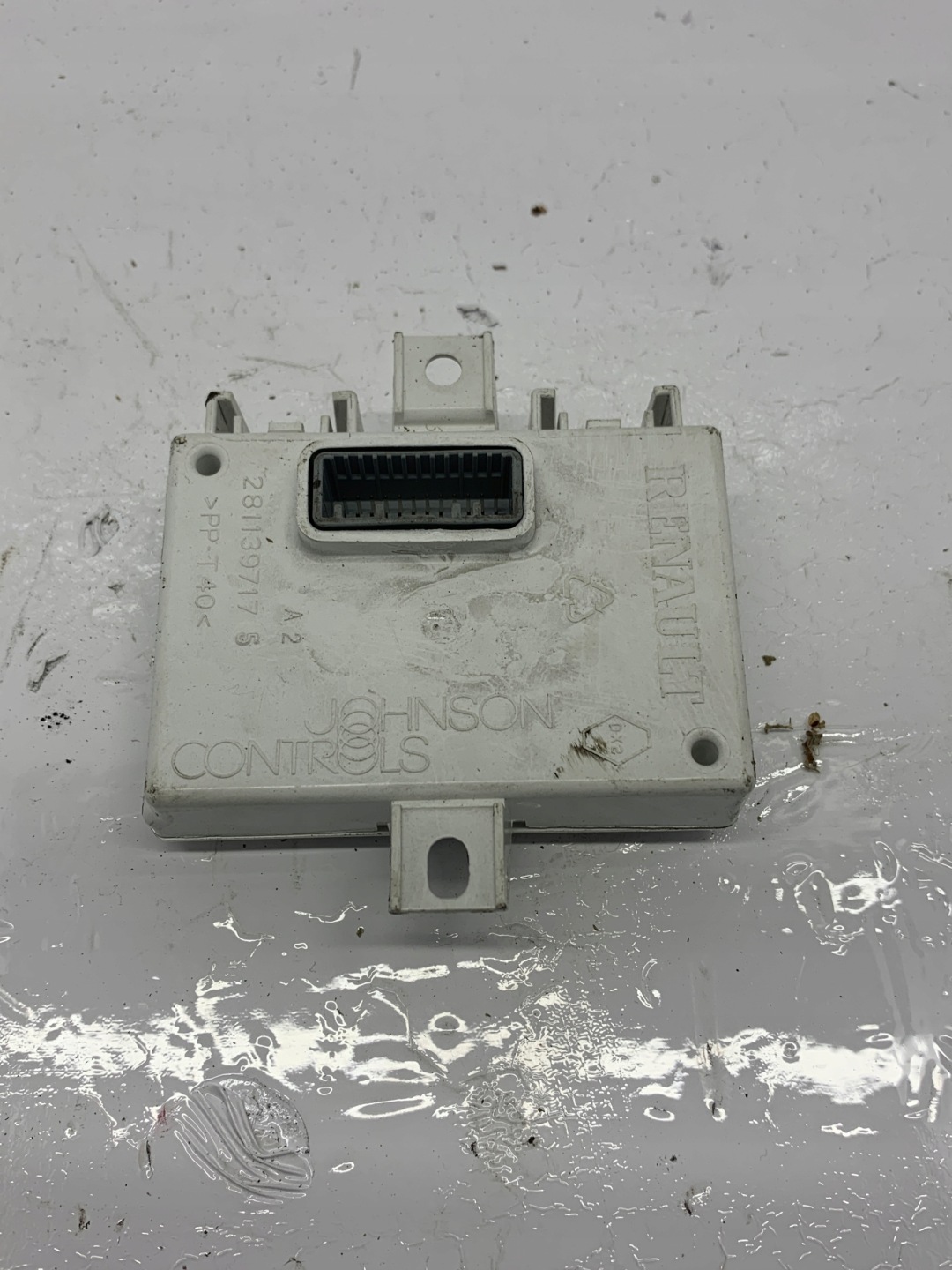 module control unit RADIA 283463540R RENAULT