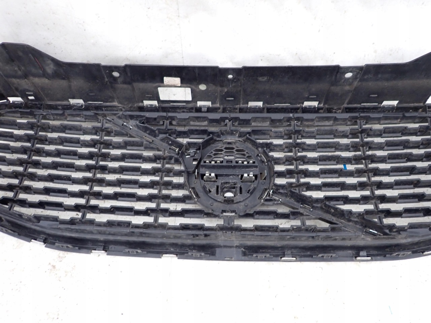 VOLVO XC60 II 2 R-DESIGN 17-> Grill Grill