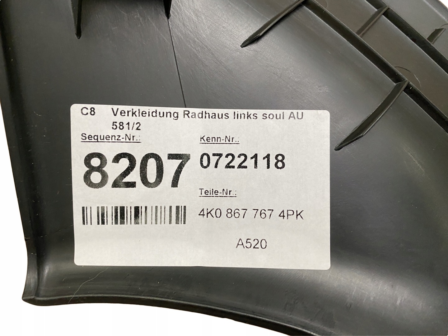 AUDI A6 4K C8 kryt PRAHU levá záď 4K0867767