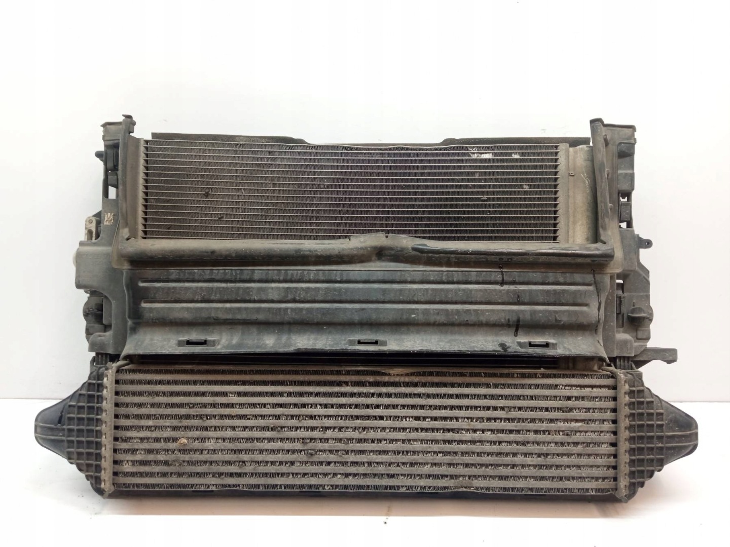 hladnjak vode 1.5 B klimatizacije ventilator interkuler Volvo V40 II