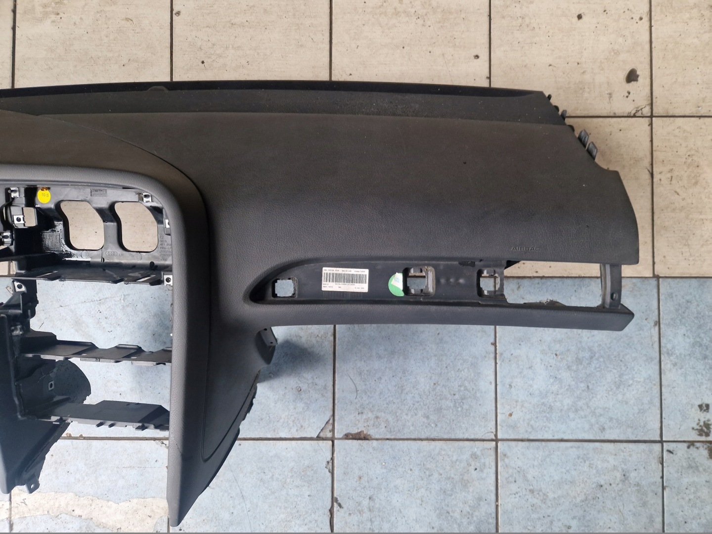 AUDI A6 C6 A6C6 dashboard console cockpit airbag
