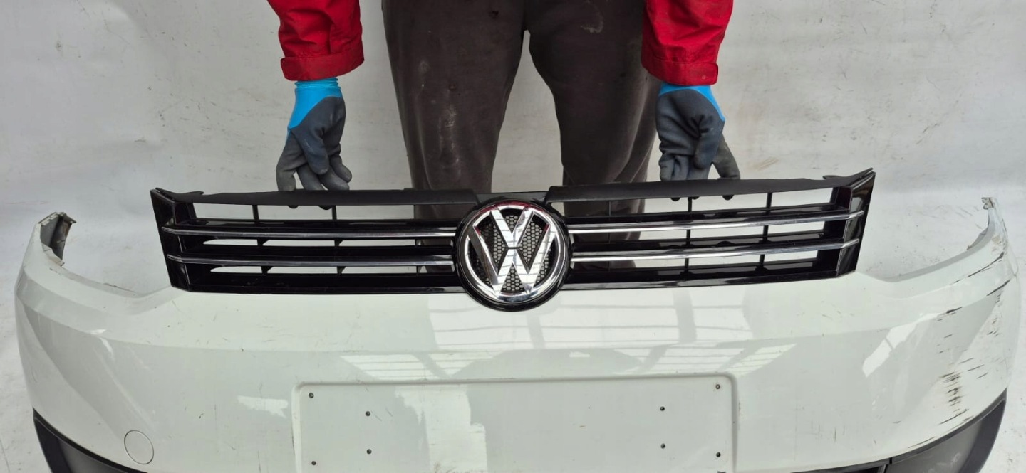 VW TOURAN 1T0 10-15 bumper front front without DZIUR 1T0807221M