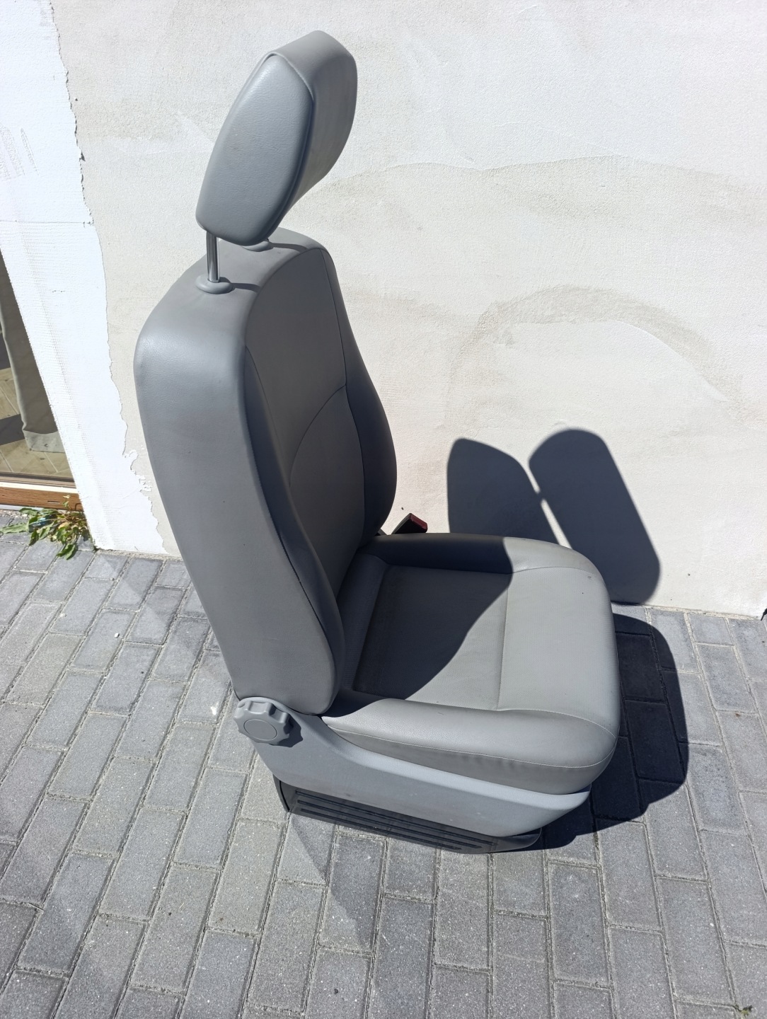 VW T5 T5 LIFT T6 seat front POJEDYNCZY left driver´s/ KIEROWCA SKAJA