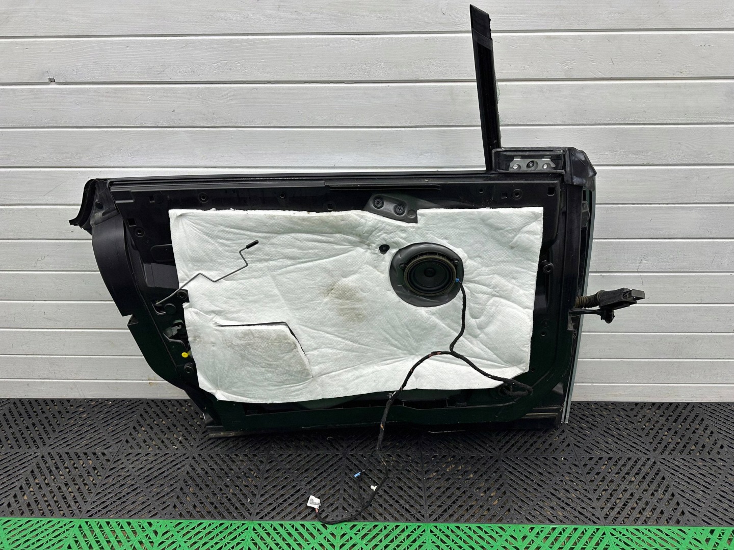 door front front side left BMW i3