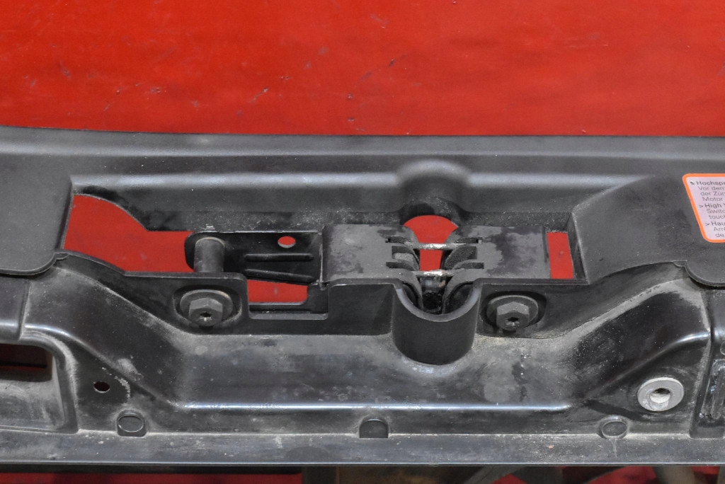 support panel for radiators pillar bonnet latch lock 4F0805594G AUDI A6 C6 04-08