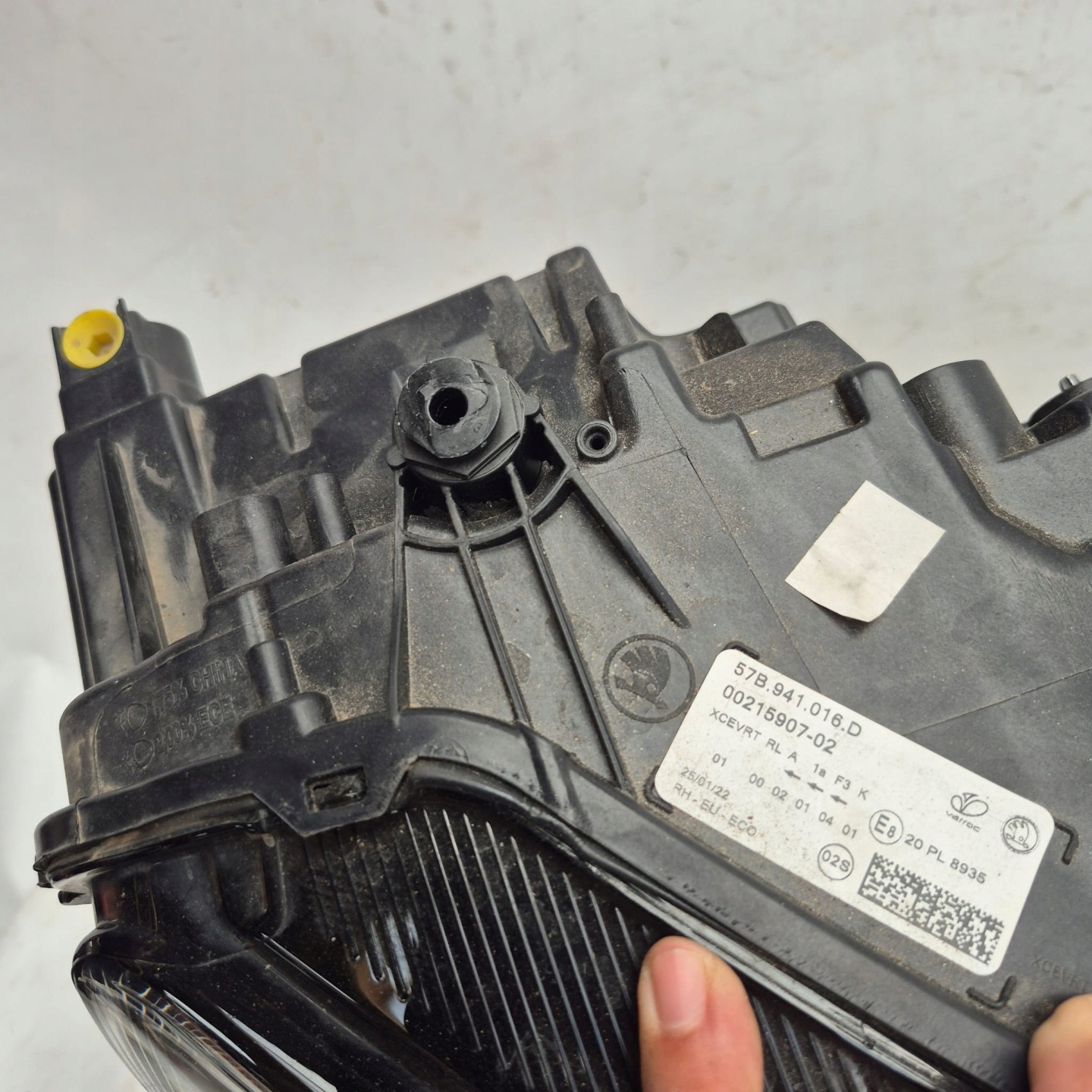 SKODA KAROQ and 1 17-21 light front front right