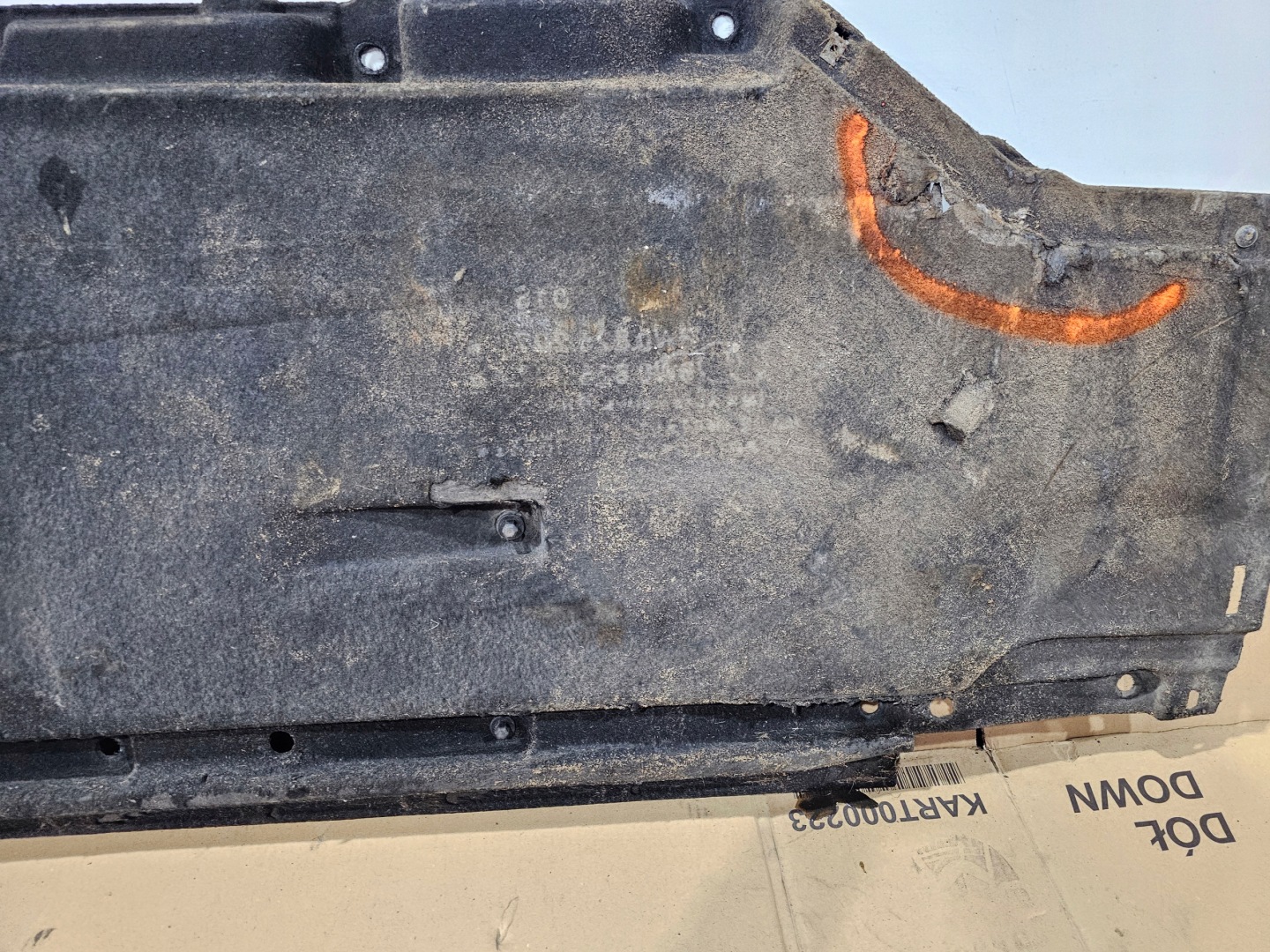 cover chassis left AUDI A4 B9 8W0825207