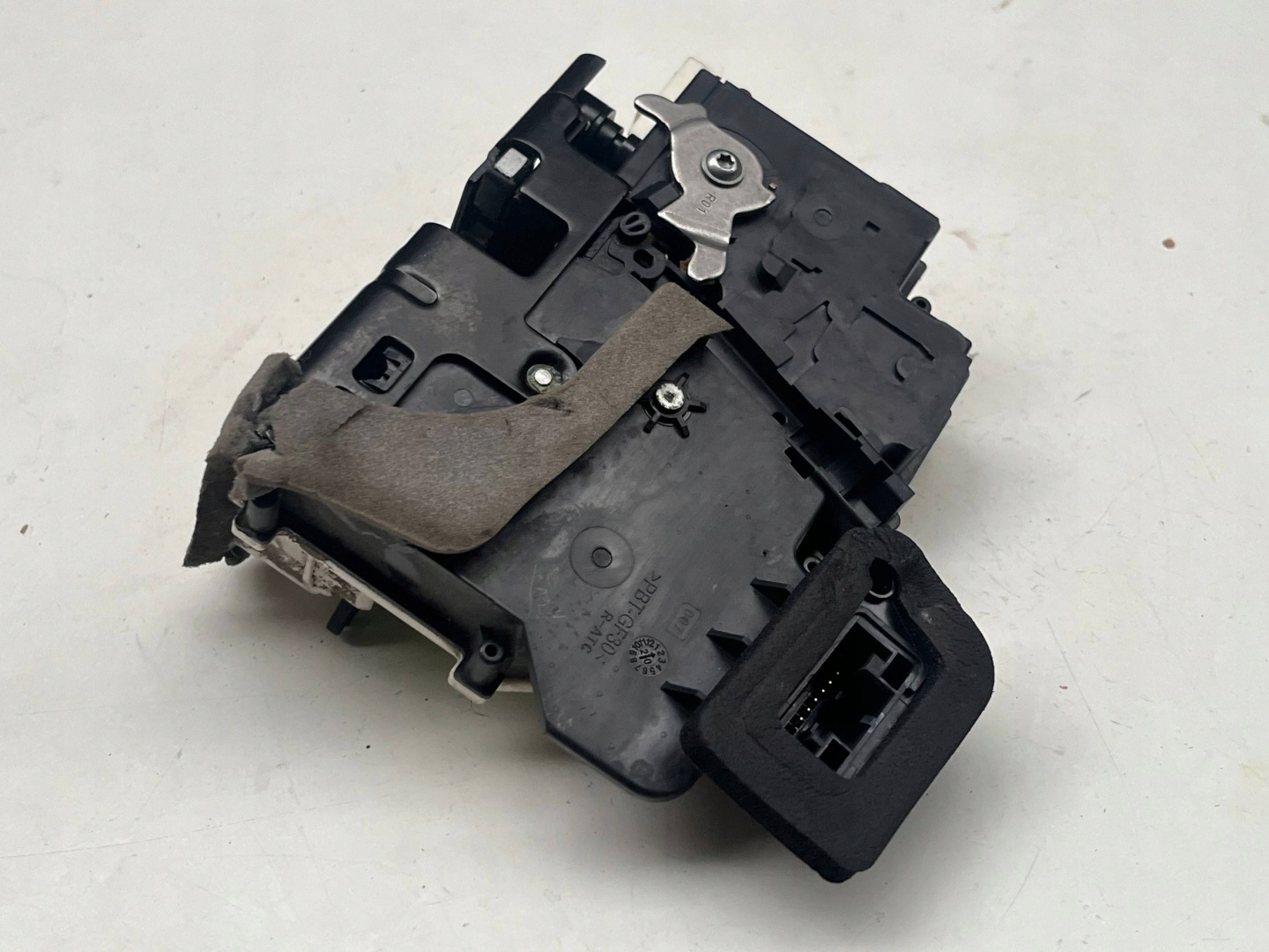 AUDI A6 A7 C8 lock door right front 4K1837016J @M