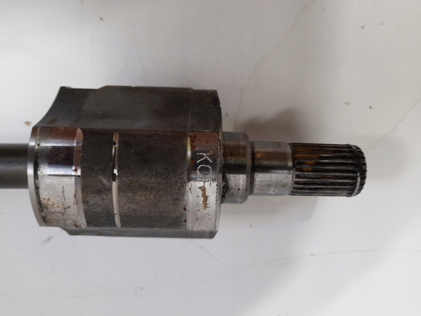KIA STONIC semi-axis front right 49501-H8060