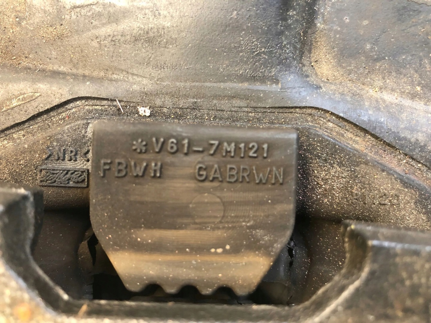 Stütze getriebehalter getriebestütze getriebelager FOCUS MK3 V61-7M121
