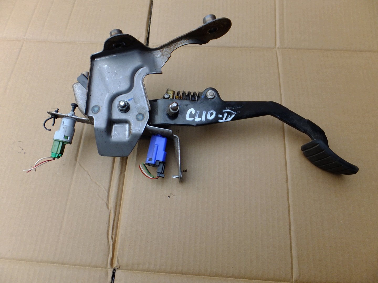 clutch pedal renault clio IV 2017r