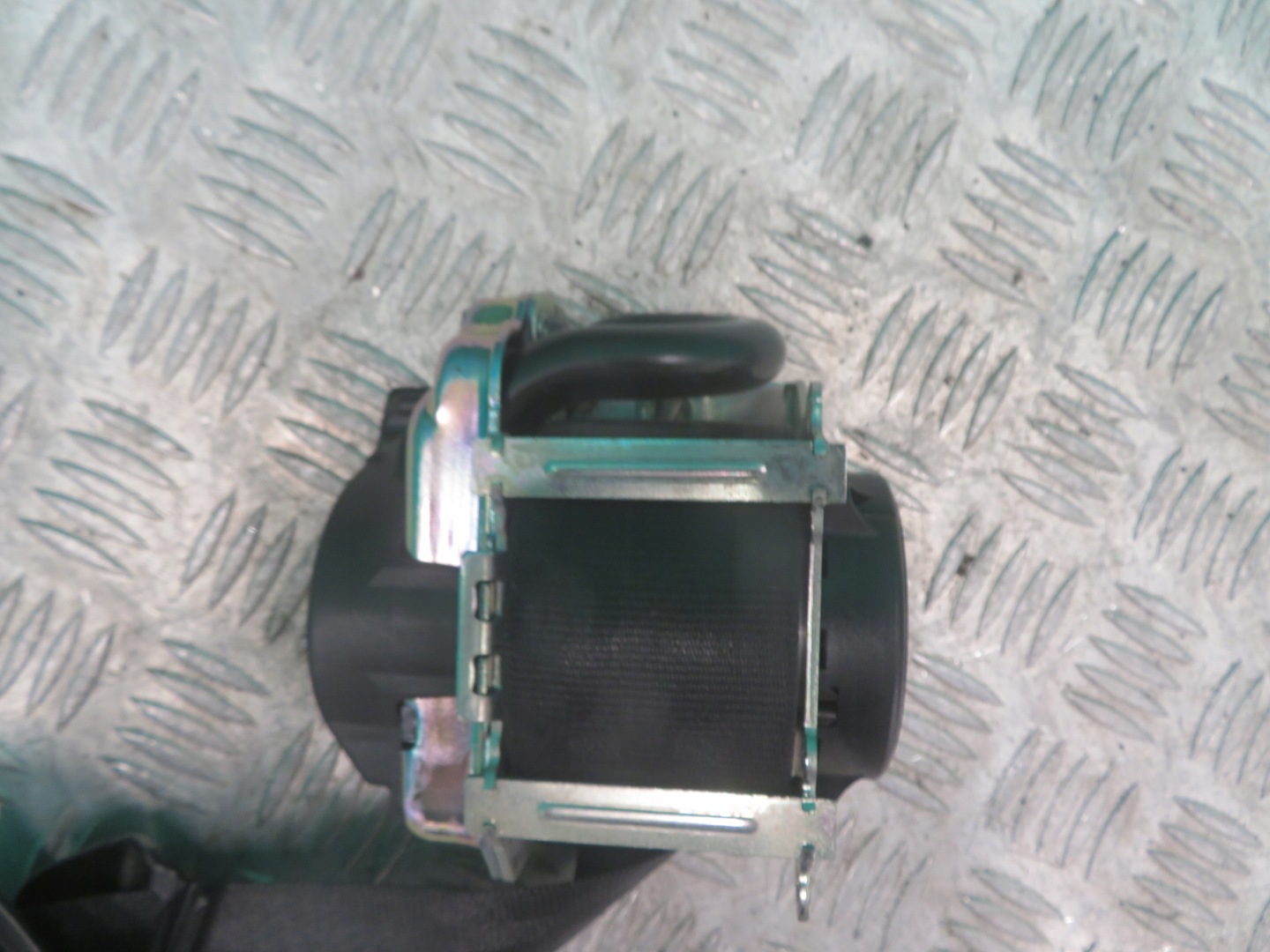 tension belt safety left front RANGE ROVER VOGUE L405 17R 635383800A