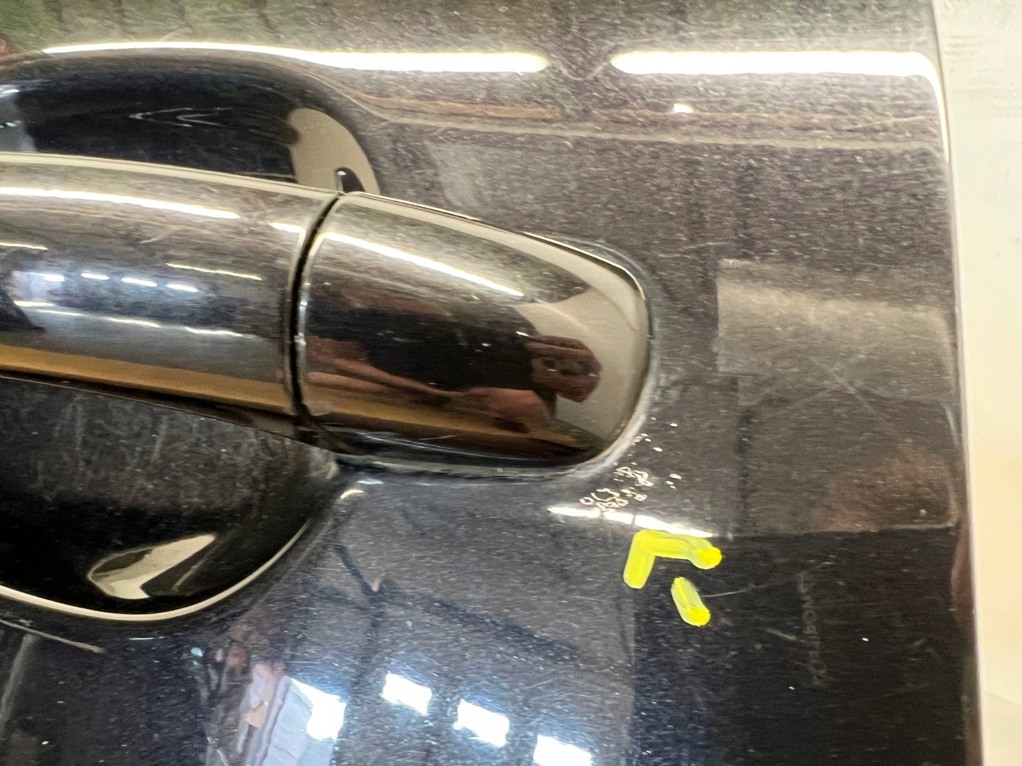 VW Touareg and door left rear part left rear.