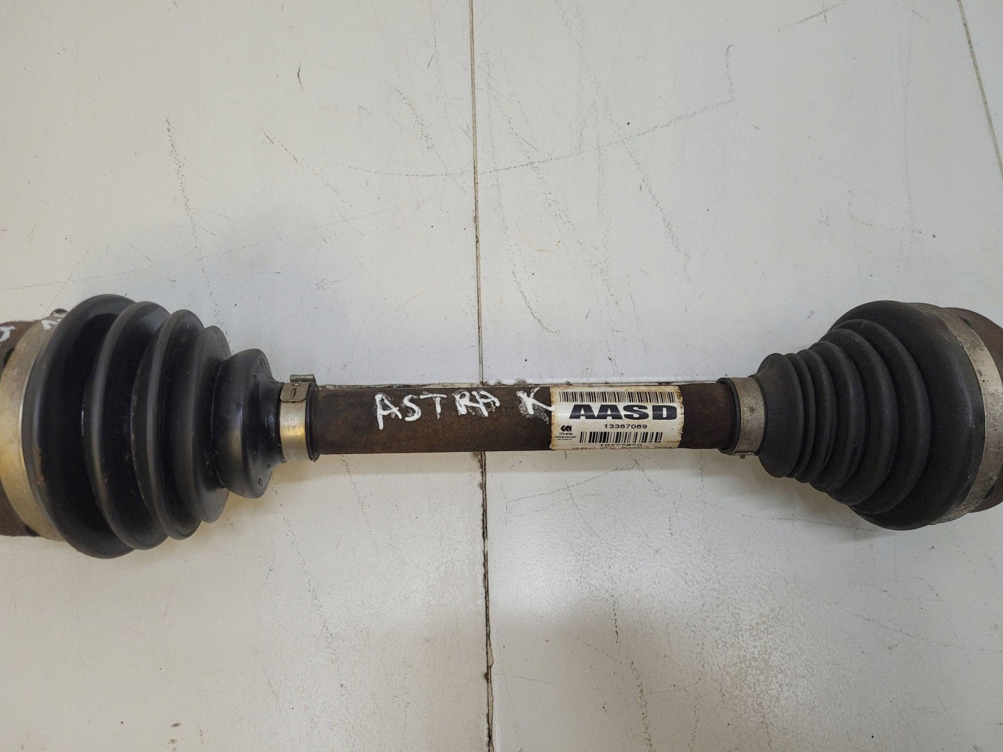 OPEL ASTRA V K 1.6 CDTI semi-axis left front short. manual 13367069