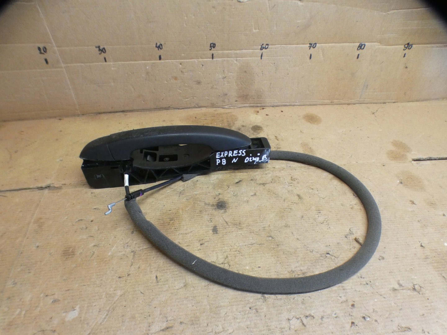 handle exterior door front left side Renault EXPRESS 806079360R
