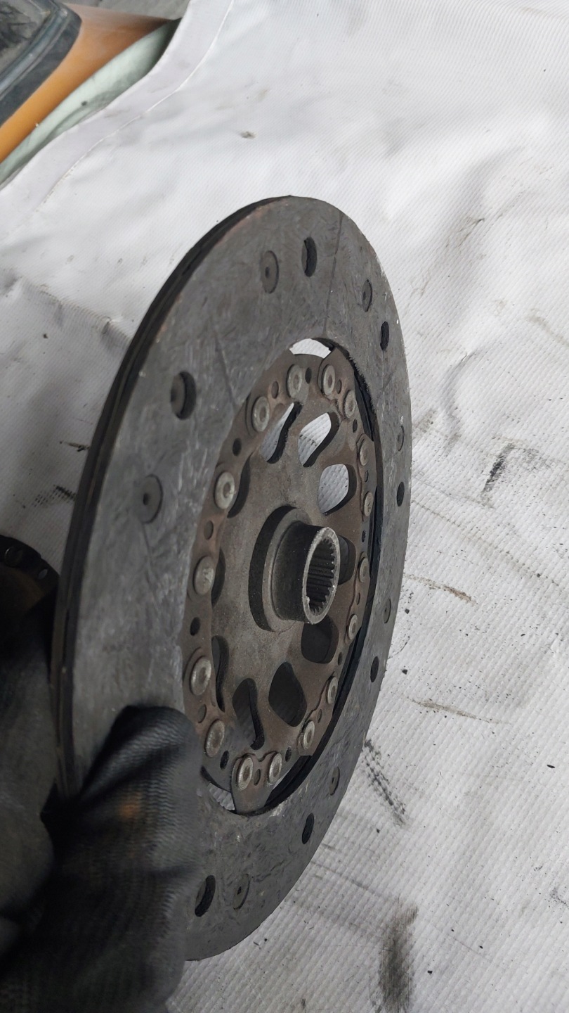 Komplet Embrayage Disque de pression DWUMASA VW PASSAT Variant B5 1.9 TDI 115 KM