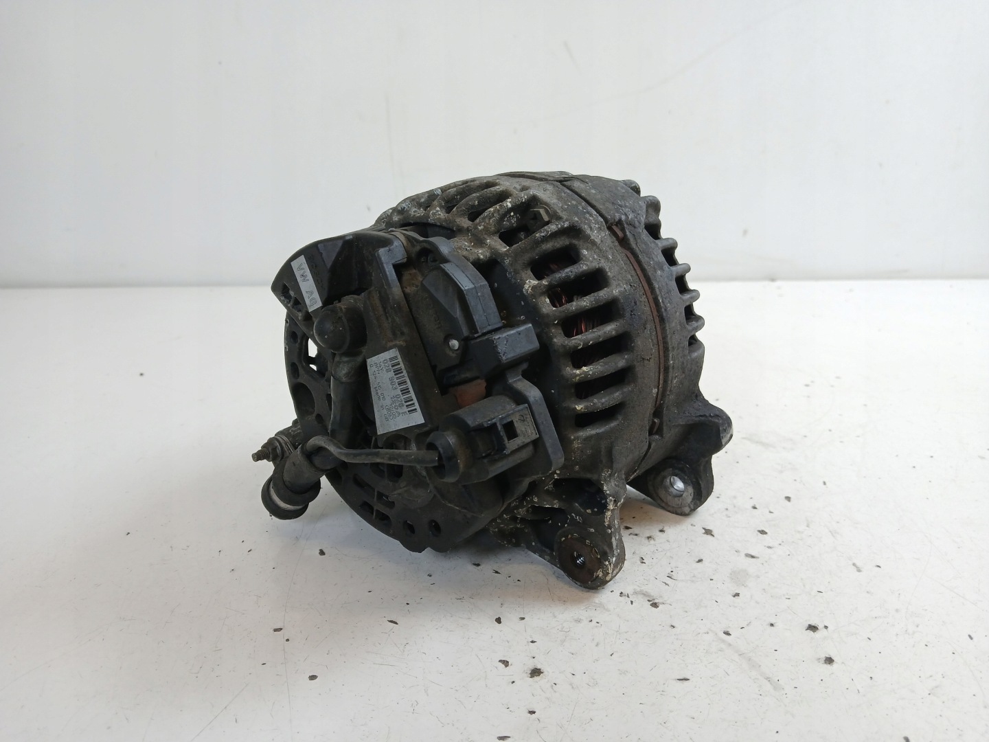 VW GOLF IV VW PASSAT B5 BORA 1.9 TDI alternator 028903028E 120A