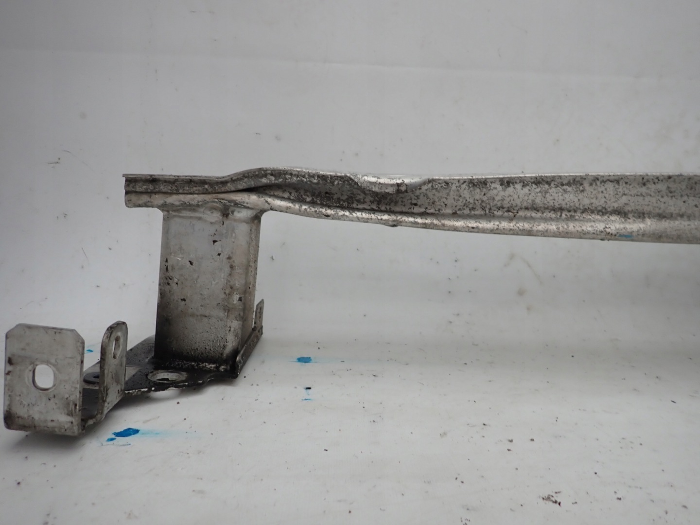 AUDI A1 8X0 10- sider front front below bumper