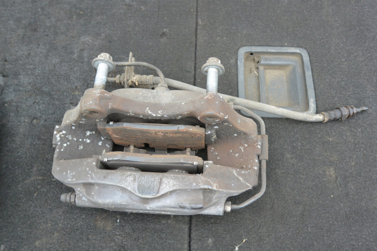 caliper rear part right left MASERATI GHIBLI III QUATTROPORTE VI
