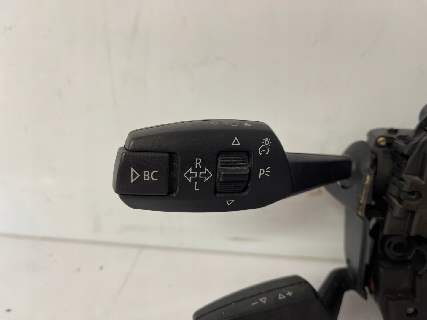 steering wheel levers and controls TEPOMAT BMW E87 6967325 03-13 switch