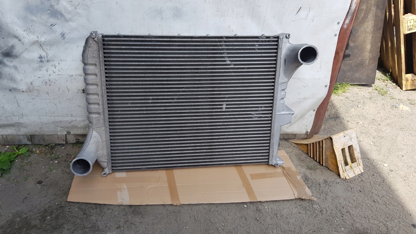 VOLVO FH13 Kühler intercooler 21384583