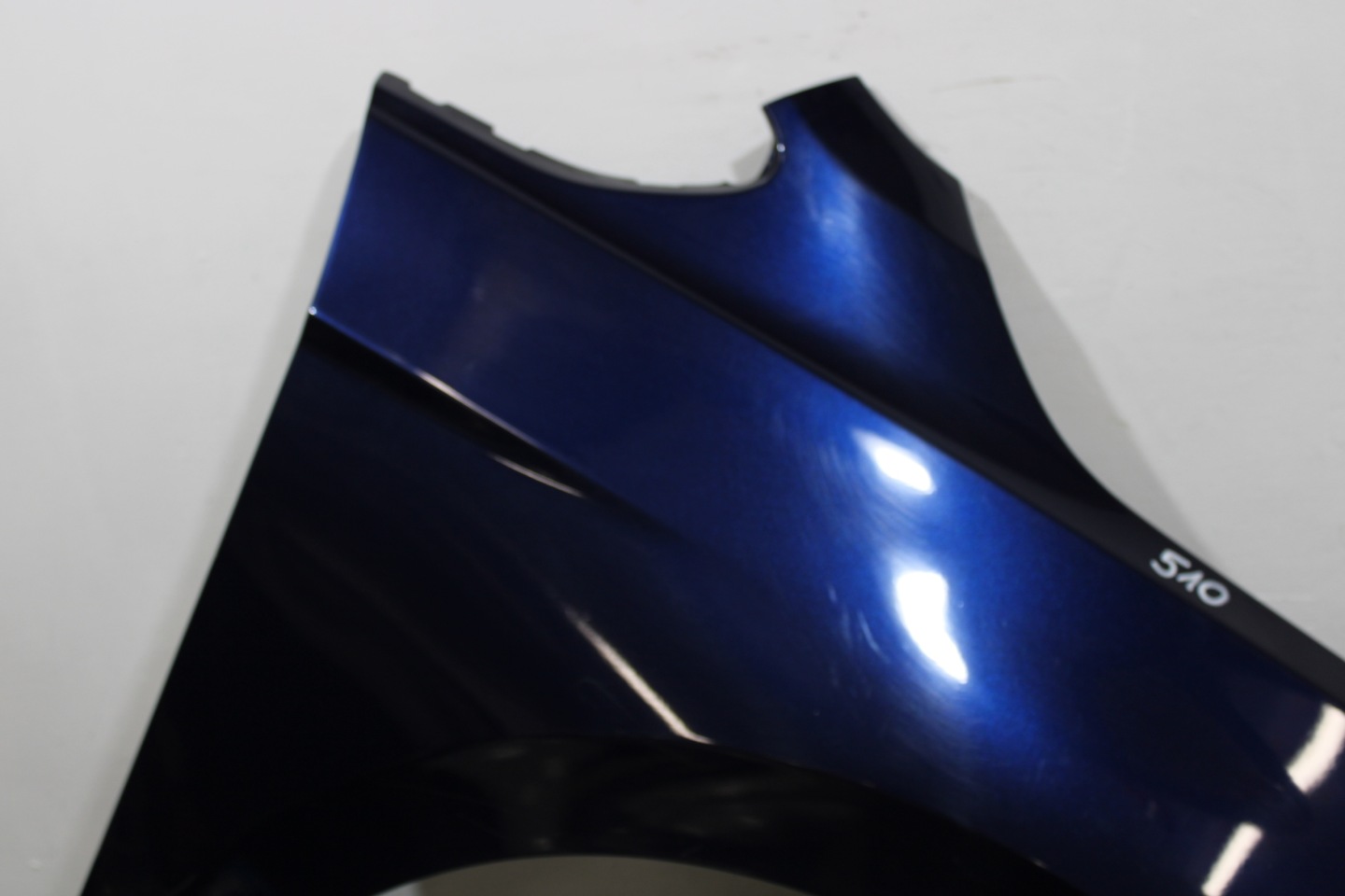 fender right front front VW GOLF SPORTSVAN 510