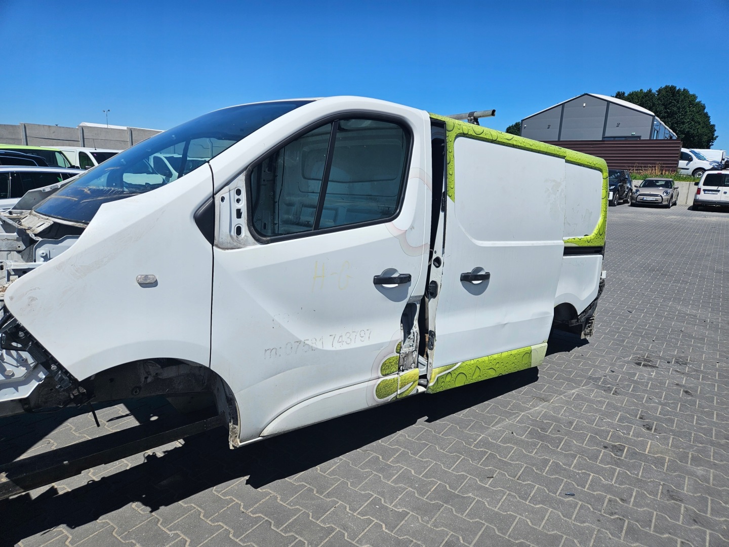 VIVARO TRAFIC III dvere ľavý predok DV369