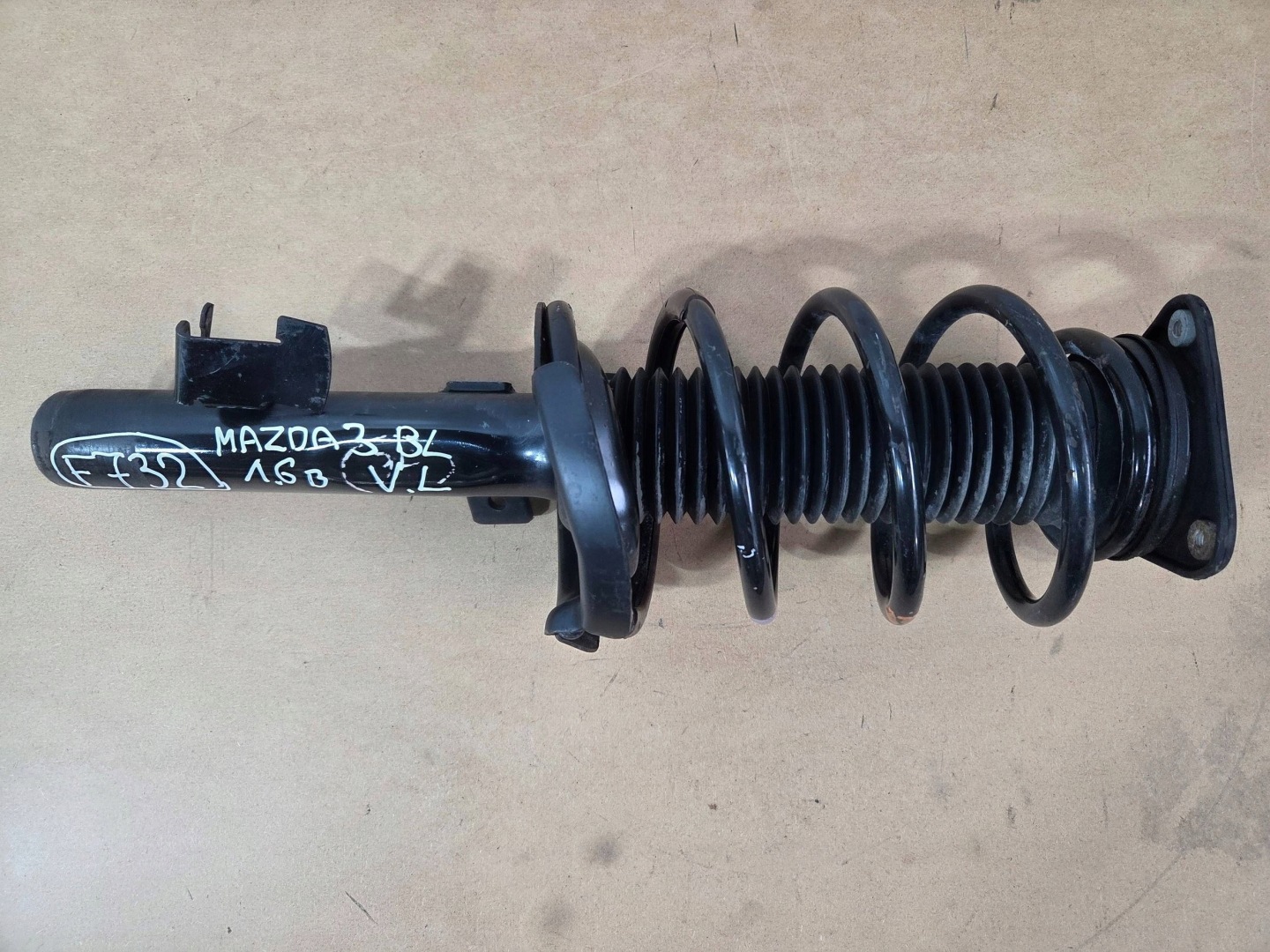 Mazda 3 BL shock absorber front left 1.6B / 2009-2013 (F732)