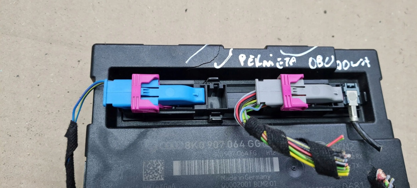 Q5 8R LIFT module control unit KOMFORTU 8K0907064GG