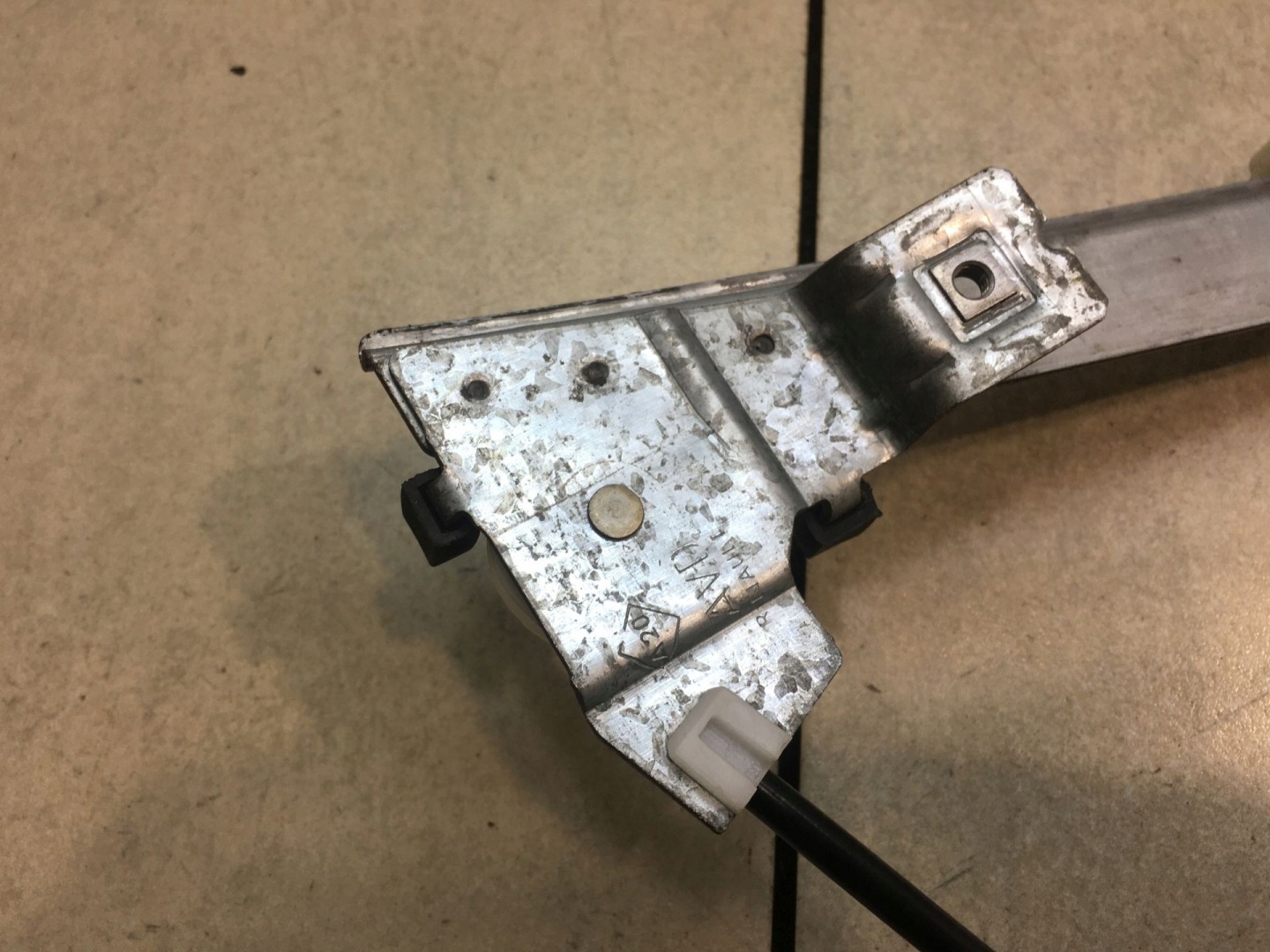 window regulator right front MEGANE and FL 0130821721