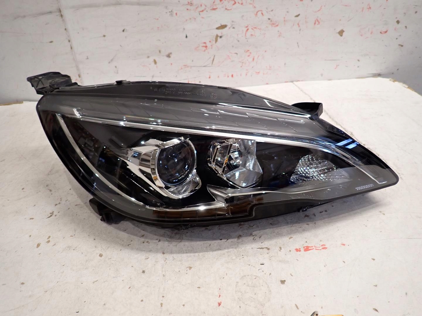 light front front right PEUGEOT 308 T9 LIFT 2017- 9816990580