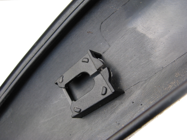 cap for fender left front SUZUKI SX4