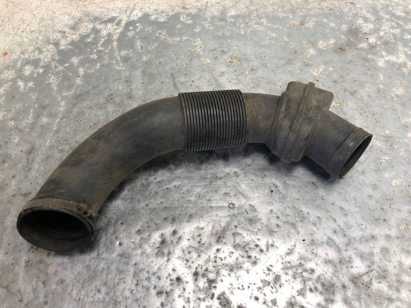 pipe air hose PORSCHE BOXSTER 986 99611002704