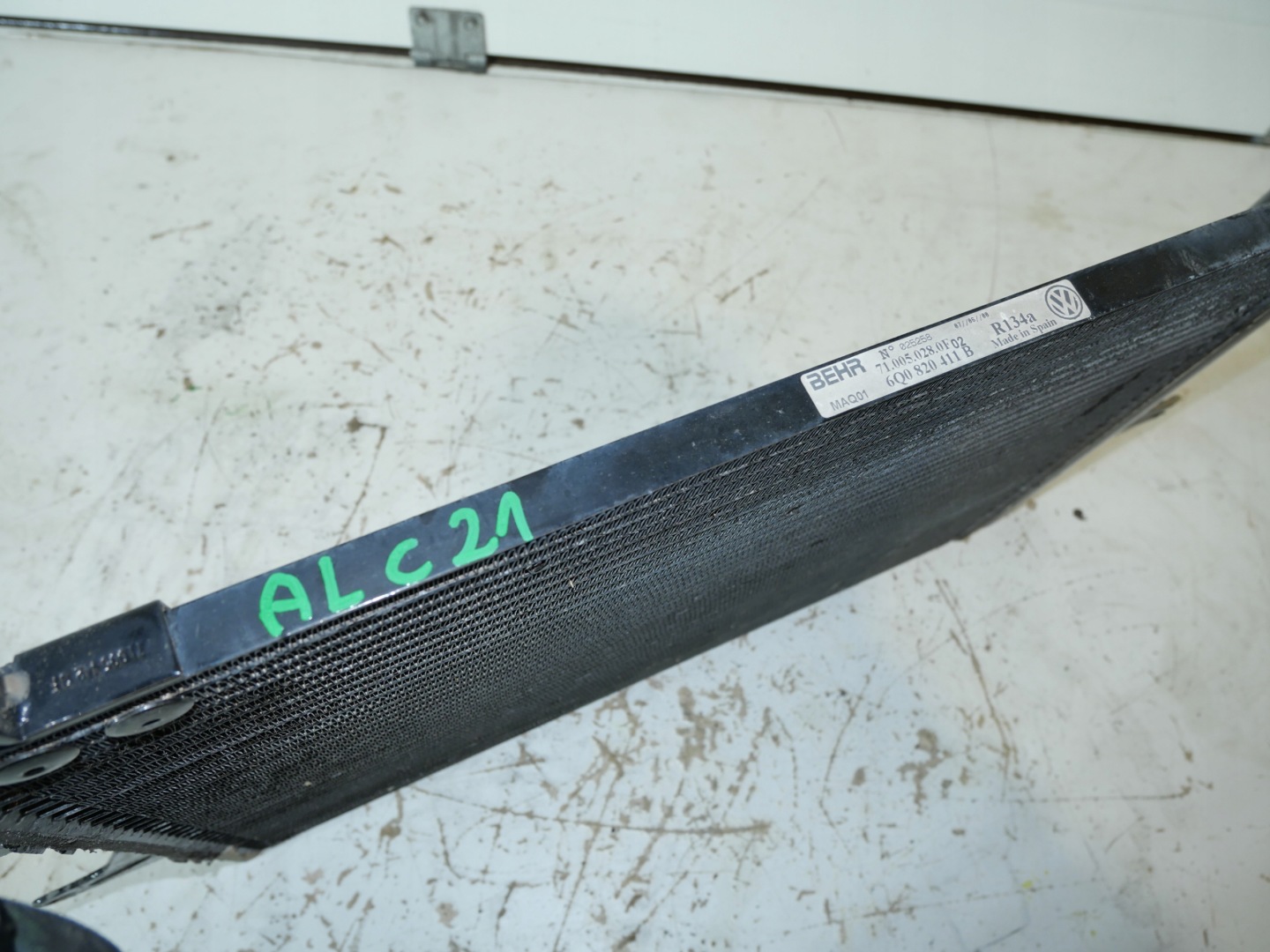 Radiateur climatisation VW SEAT SKODA 6Q0820411B