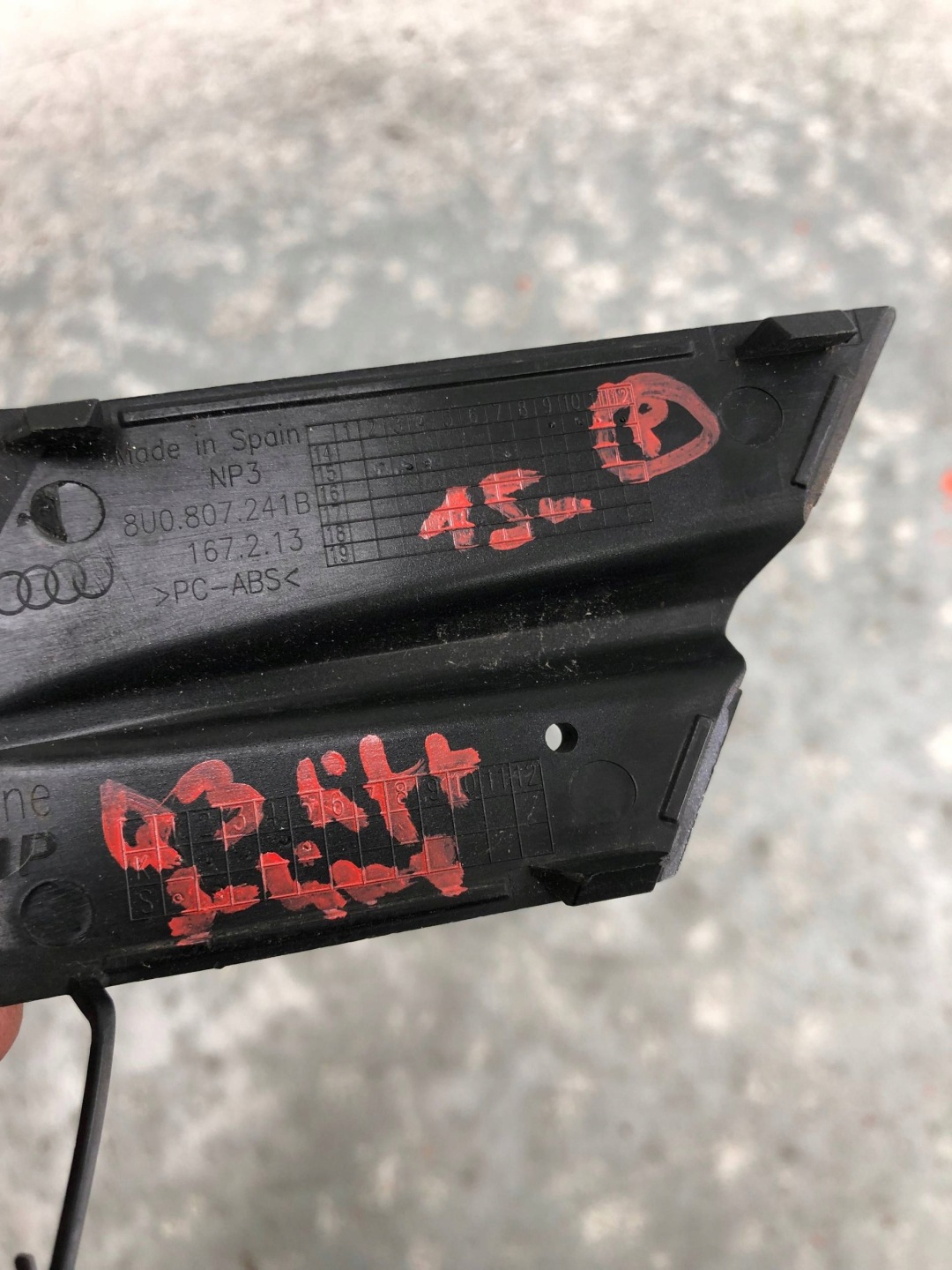 towing hook cap front AUDI Q3 8U LIFT S-LINE 8U0807241B
