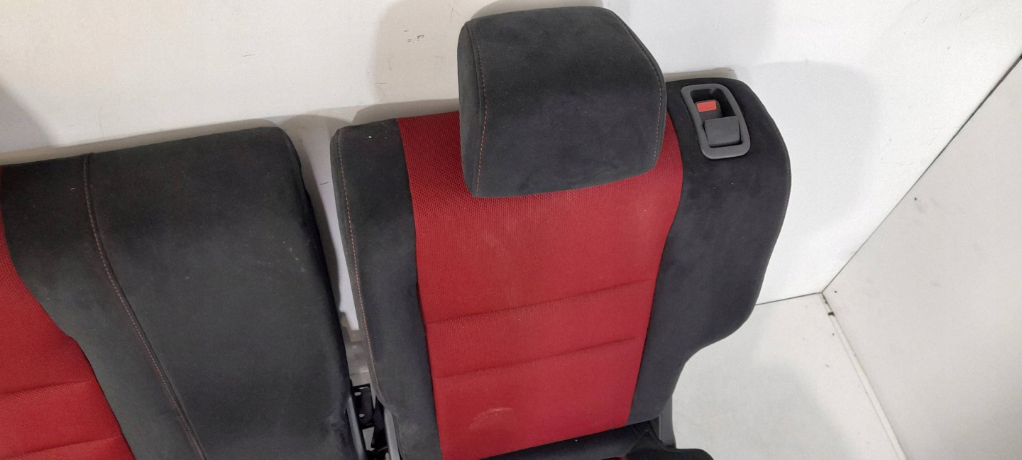 Honda Civic VIII Type-R Sitz hinten (2)