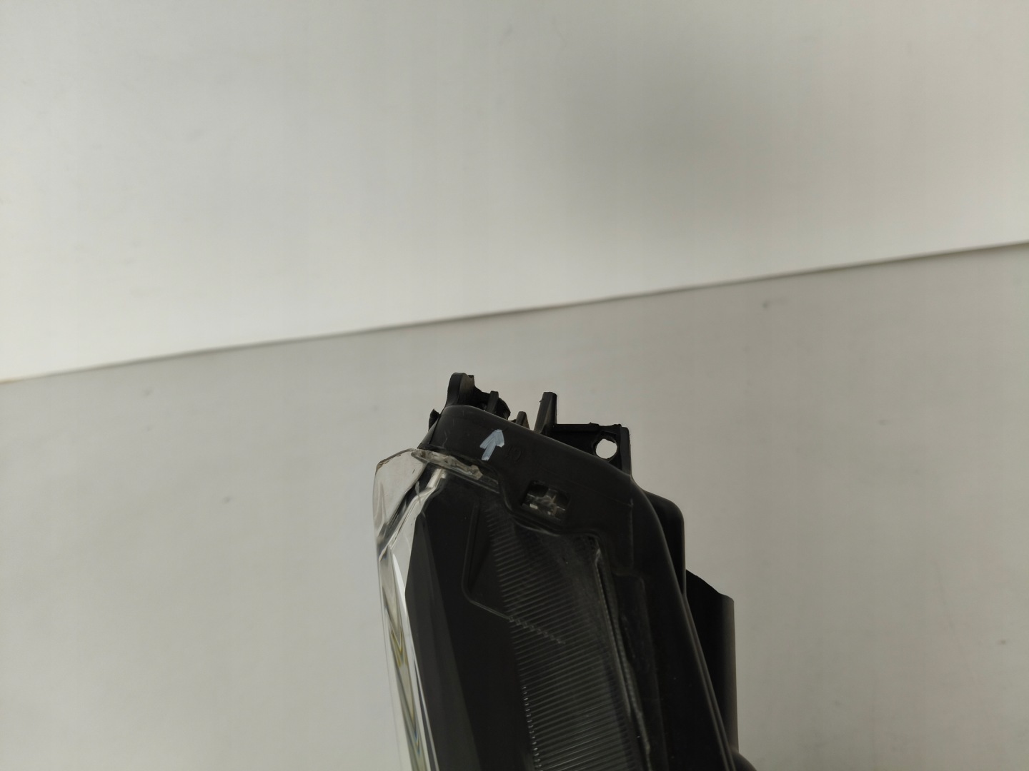 light right REFLEKTOR NISSAN QASHQAI 17- LIFT LED
